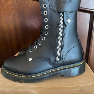 Dr. Martens x Schott NYC Black 1490 boots BNIB
